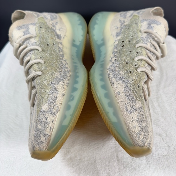 Yeezy Boost 380 Alien Blue | Size 11 - Picture 6 of 16